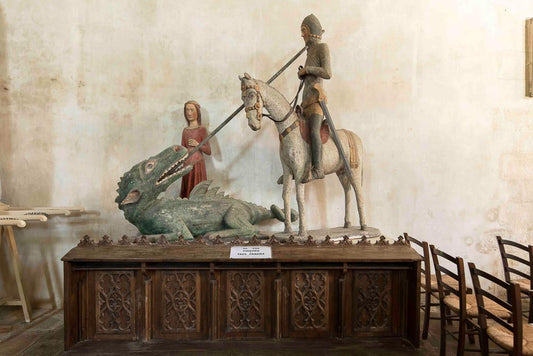 p.090, Saint-Georges terrassant le dragon dans la chapelle Notre-Dame-de-Quelven.