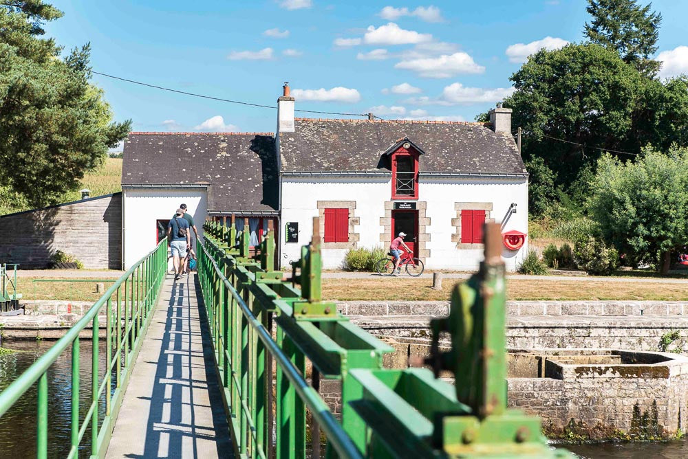 p.092, Ecluse de Tréblavet sur le Blavet.