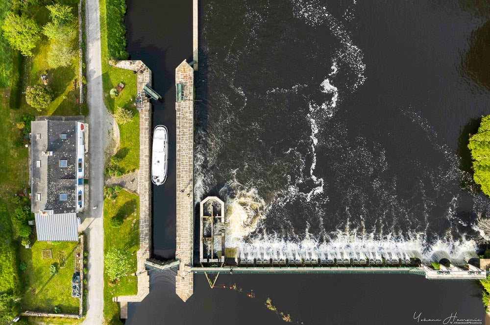 p.094, L'écluse de Minazen vue du ciel.