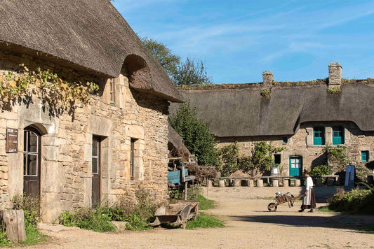 p.104, Le village de Poul-Fetan.