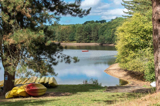 p.014, Etang de Kerné-Uhel, Côtes d'Armor.